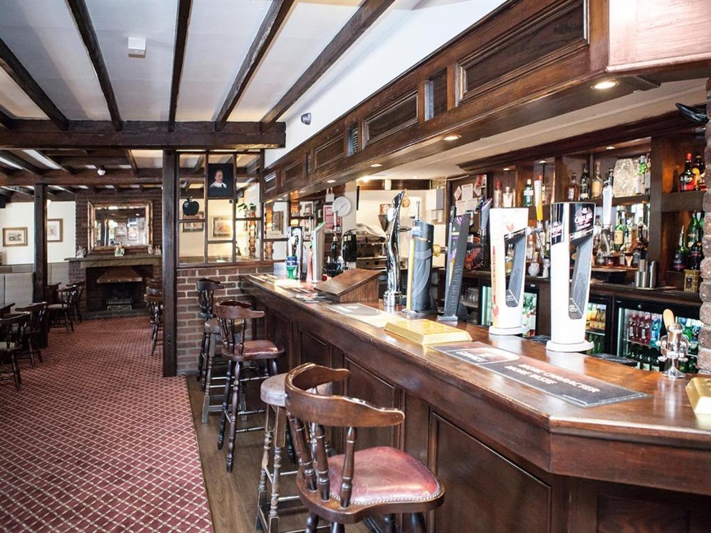 The Crewe Arms Hotel Экстерьер фото